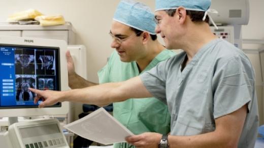 Peter Pinto, M.D., and Peter Choyke, M.D., use UroNav to improve accuracy of prostate cancer imaging.